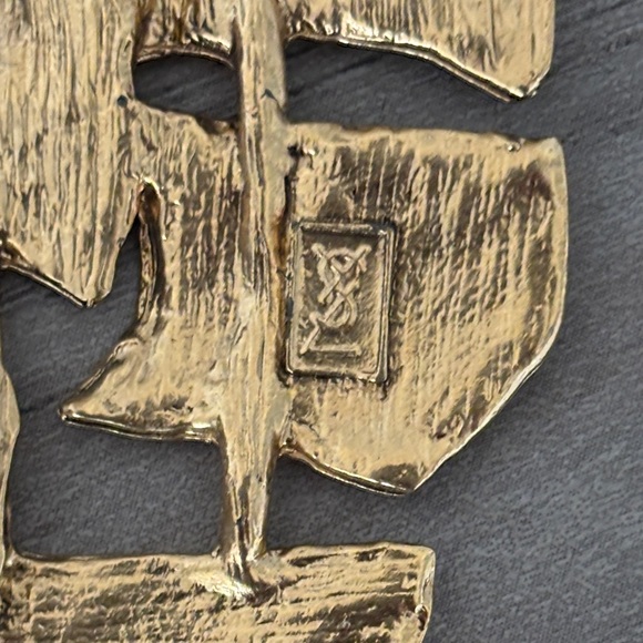 YSL Gold Ship Pendant Necklace - Picture 8 of 9